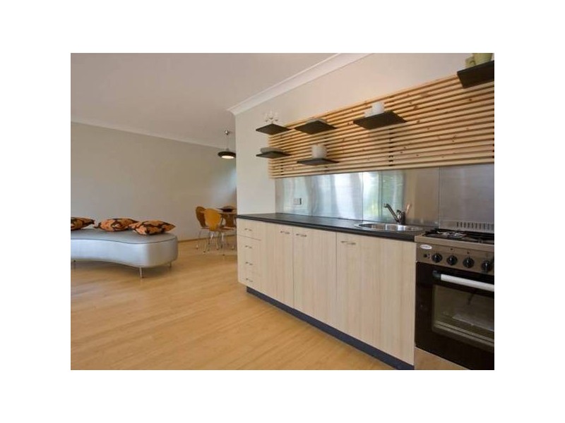 108 Brougham Street, Fairfield QLD 4103