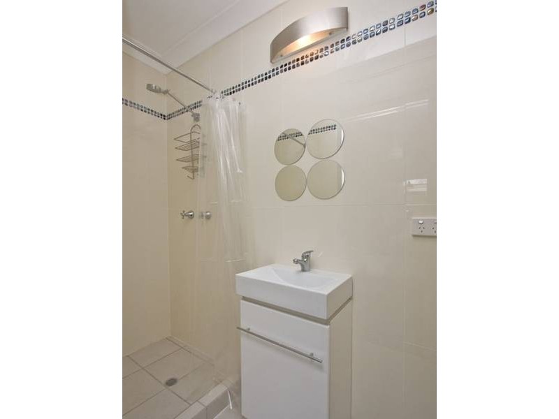 108 Brougham Street, Fairfield QLD 4103