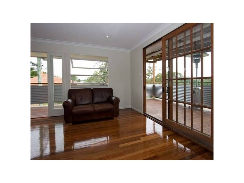 108 Brougham Street, Fairfield QLD 4103