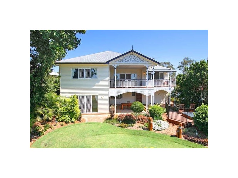 127 O’Quinn Street, Nudgee Beach QLD 4014