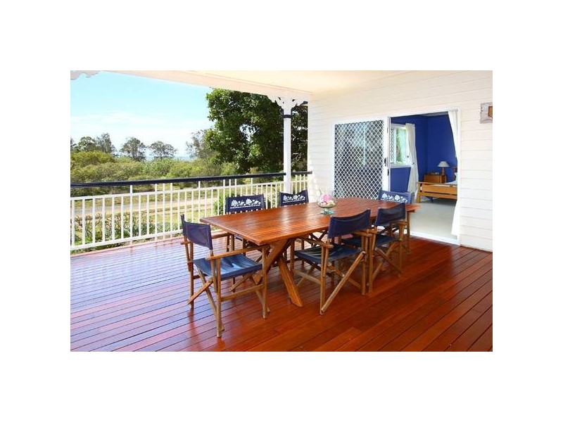 127 O’Quinn Street, Nudgee Beach QLD 4014