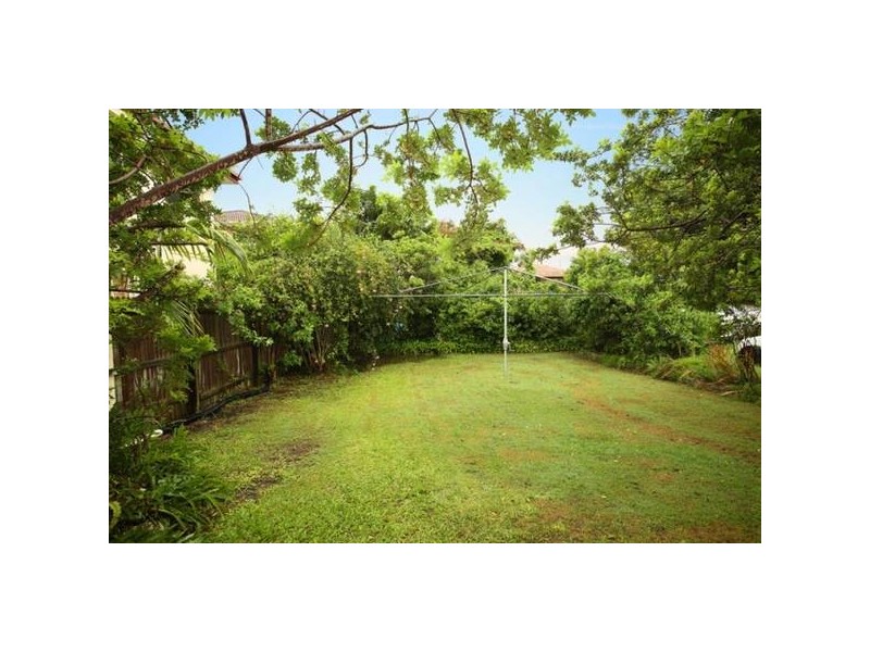 26 Beatrice
Street, Greenslopes QLD 4120