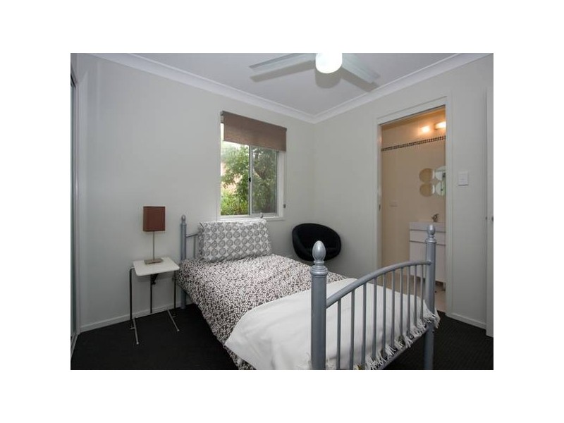 3/108 Brougham, Fairfield QLD 4103