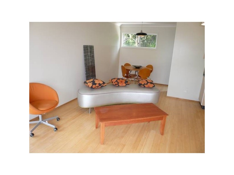 4/108 Brougham, Fairfield QLD 4103