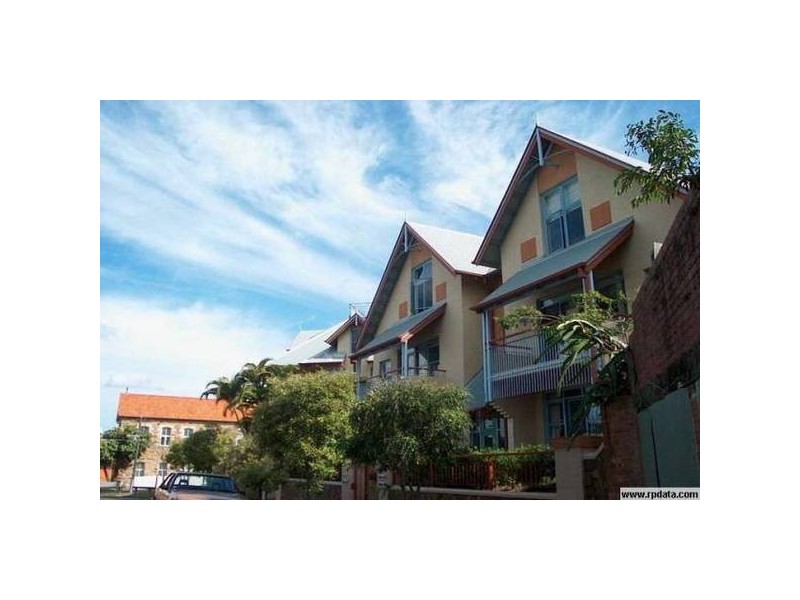 2/331 Gregory Terrace, Spring Hill QLD 4000