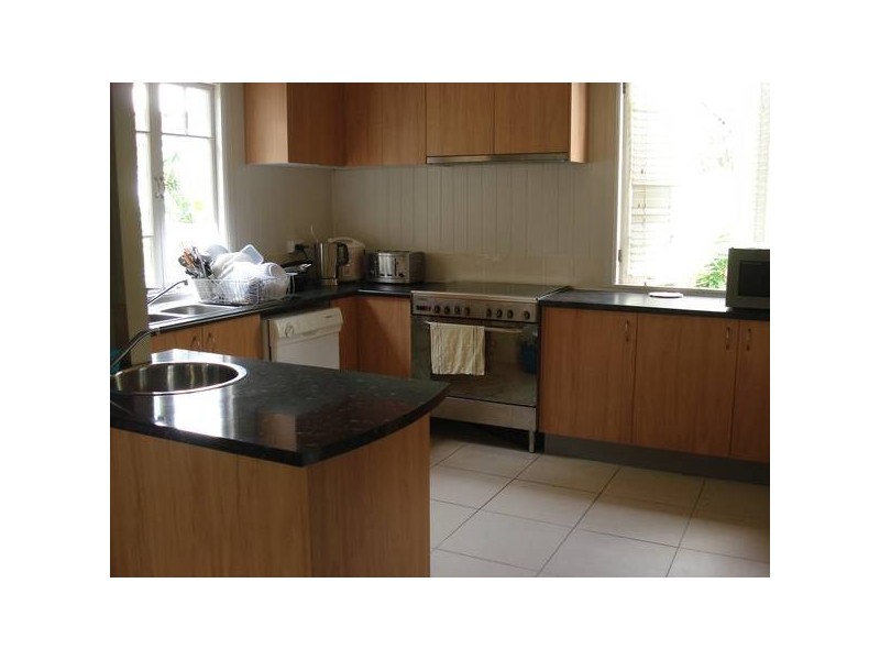 3 Burlington Street, East Brisbane QLD 4169