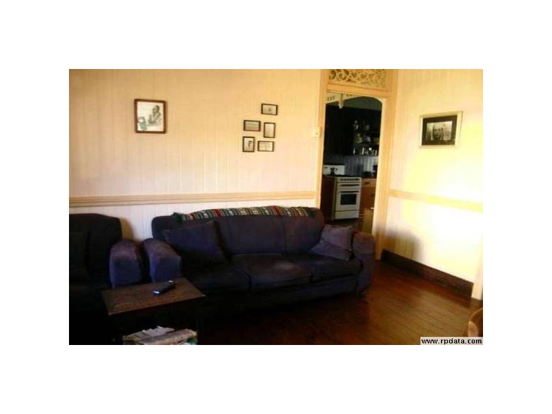 14 Corbett Street, West End QLD 4810