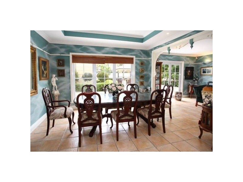 4 Newbery Street, Newmarket QLD 4051