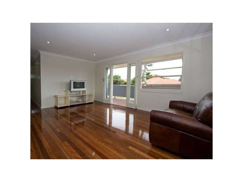108a Brougham Street, Fairfield QLD 4103
