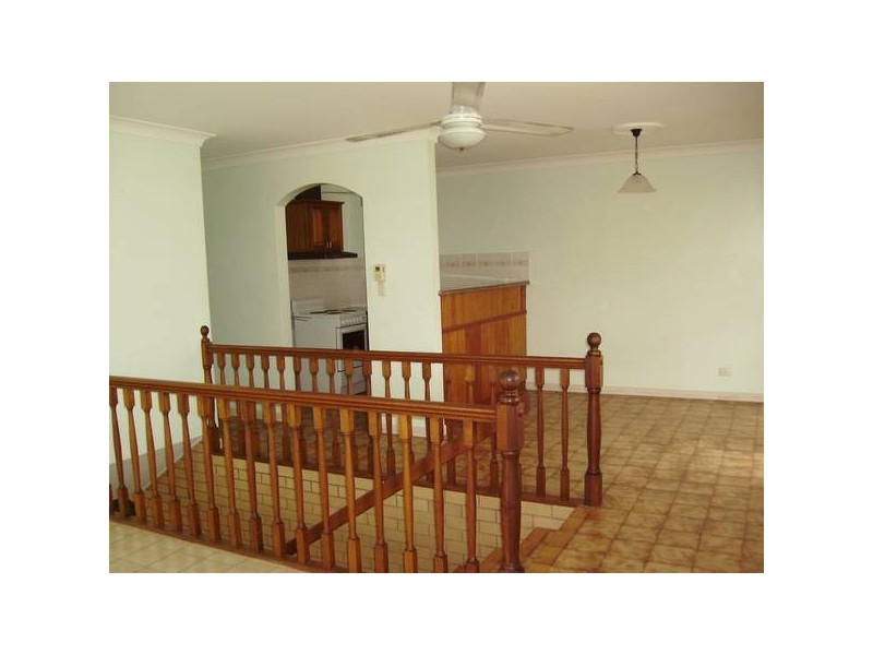 1/8 Heidelberg Street, East Brisbane QLD 4169