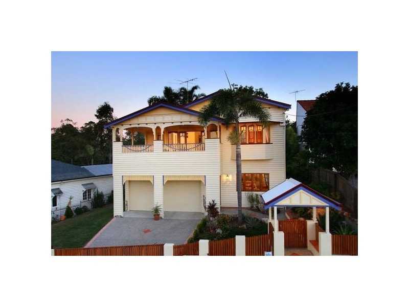 6 Regal Street, Coorparoo QLD 4151