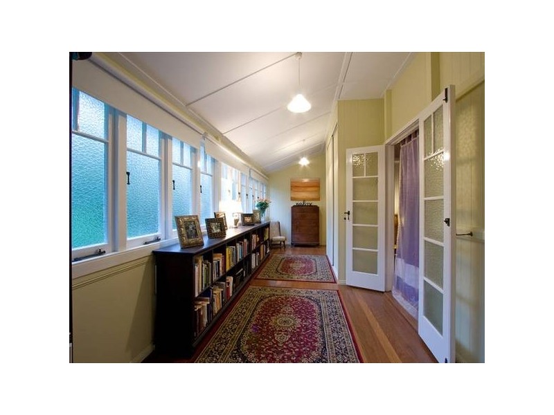 78 Lloyd Street, Camp Hill QLD 4152