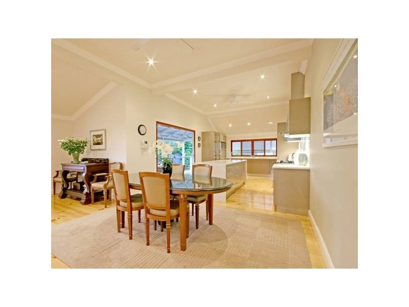 39 Strath Street, Highgate Hill QLD 4101