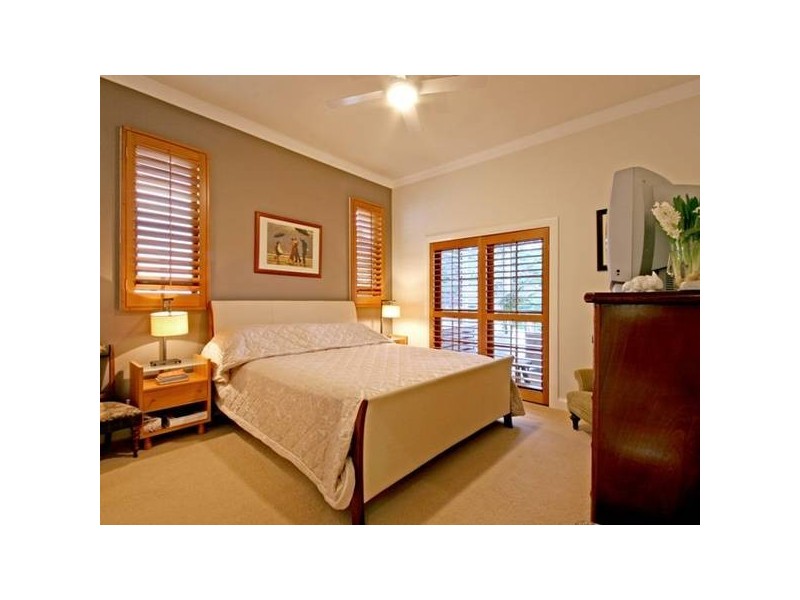 39 Strath Street, Highgate Hill QLD 4101