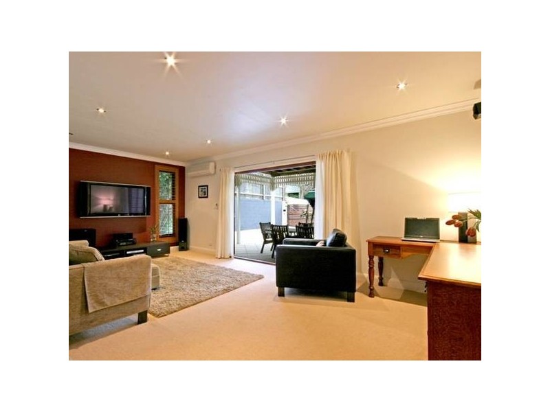 39 Strath Street, Highgate Hill QLD 4101