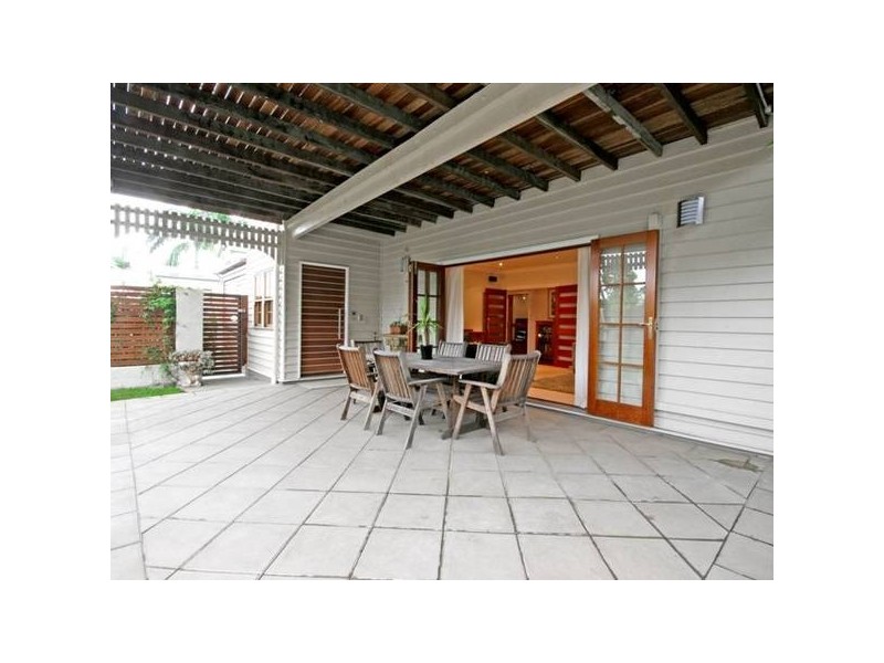 39 Strath Street, Highgate Hill QLD 4101