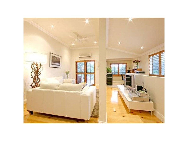 39 Strath Street, Highgate Hill QLD 4101