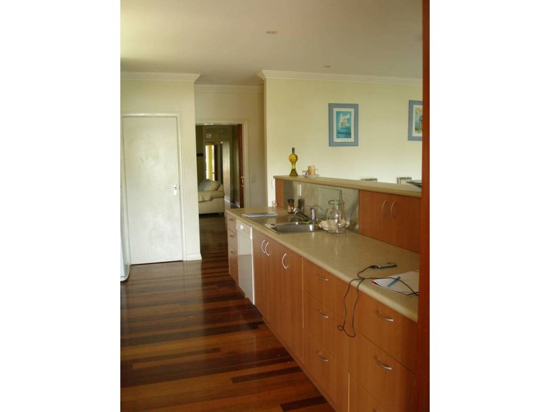 1A/12 Heaslop Street, Woolloongabba QLD 4102