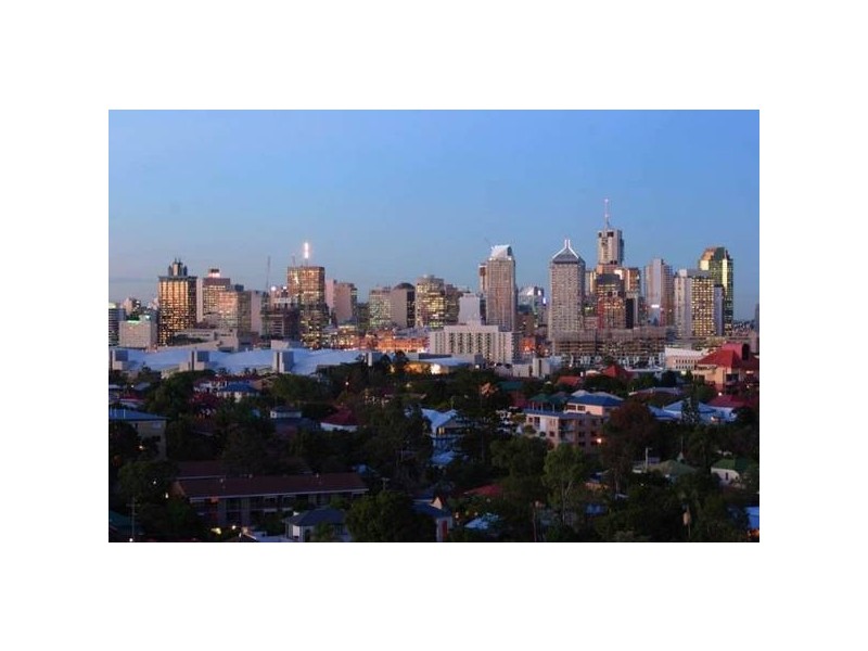 24 Rosary Cres, Highgate Hill QLD 4101