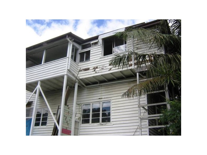 24 Rosary Cres, Highgate Hill QLD 4101