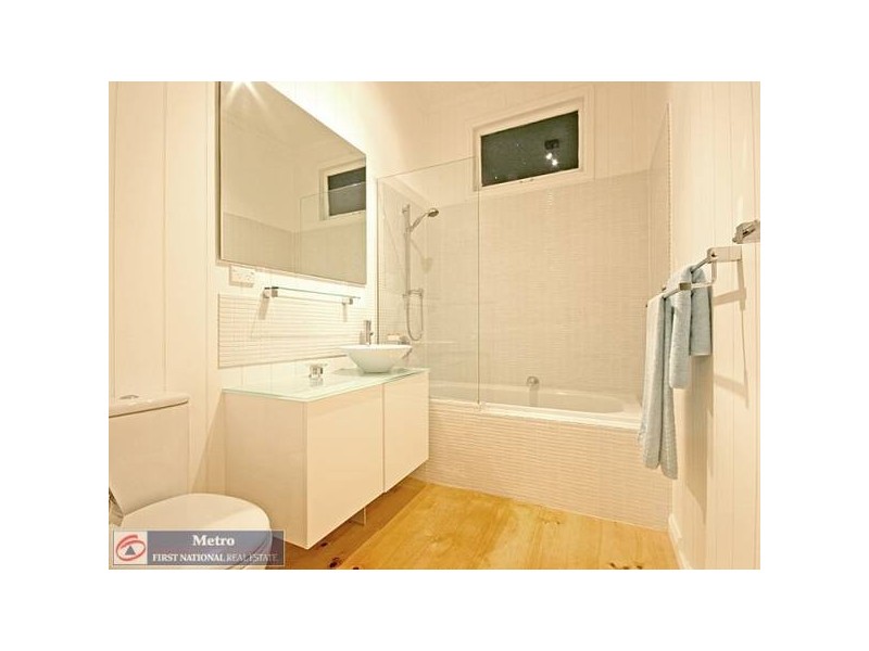 17 Mabel St, Highgate Hill QLD 4101