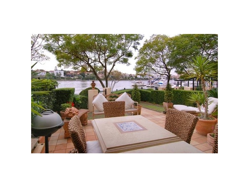 8/50 Rotherham Street, Kangaroo Point QLD 4169