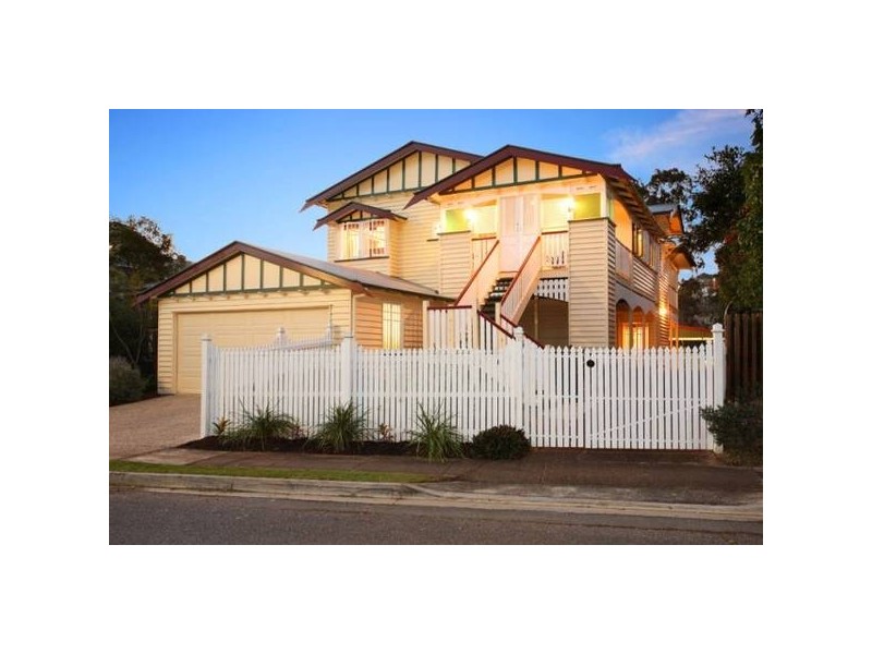 10 Glenfield Street, West End QLD 4101