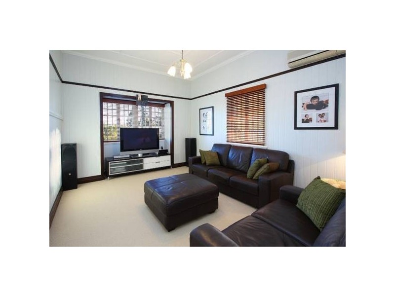 10 Glenfield Street, West End QLD 4101