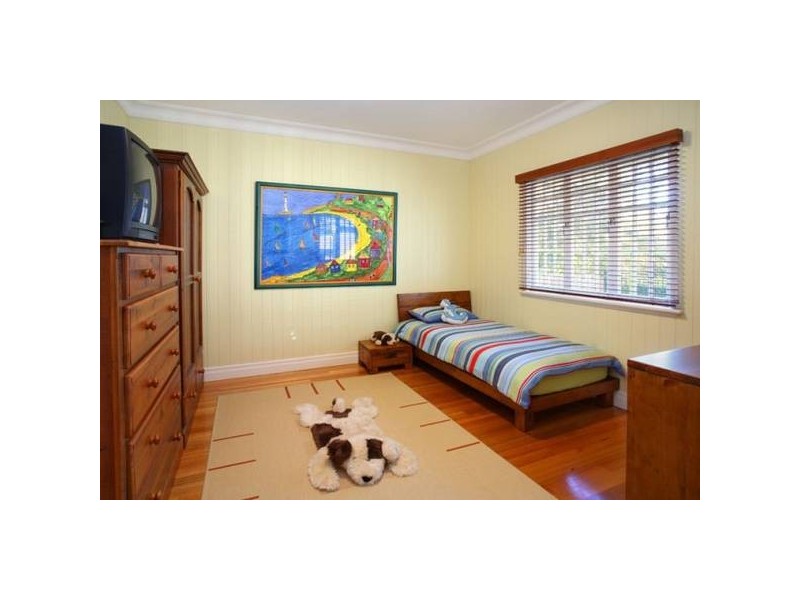 10 Glenfield Street, West End QLD 4101