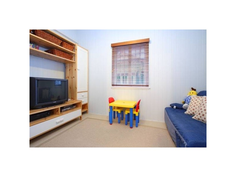 10 Glenfield Street, West End QLD 4101