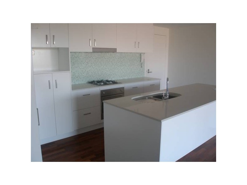 8/10 Thomas Street, West End QLD 4810