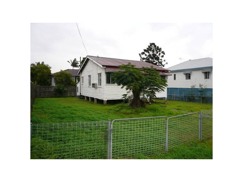 18 Wally Street, Nundah QLD 4012