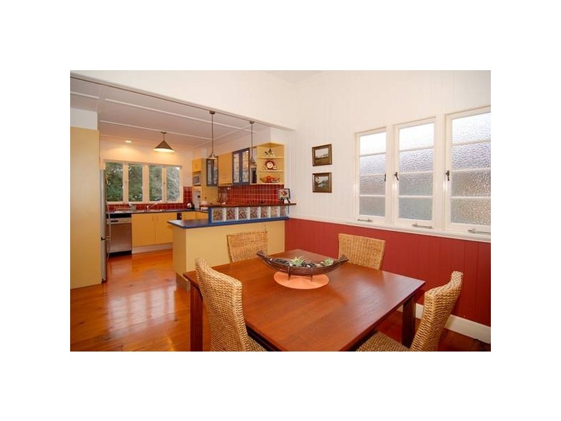 30 Beatrice Street, Greenslopes QLD 4120
