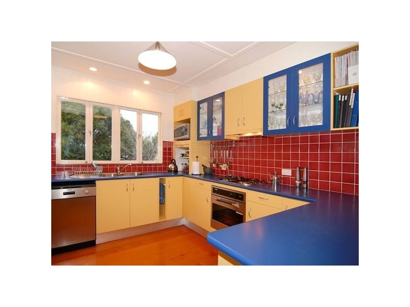 30 Beatrice Street, Greenslopes QLD 4120