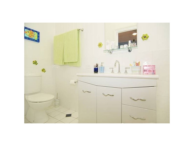 30 Beatrice Street, Greenslopes QLD 4120