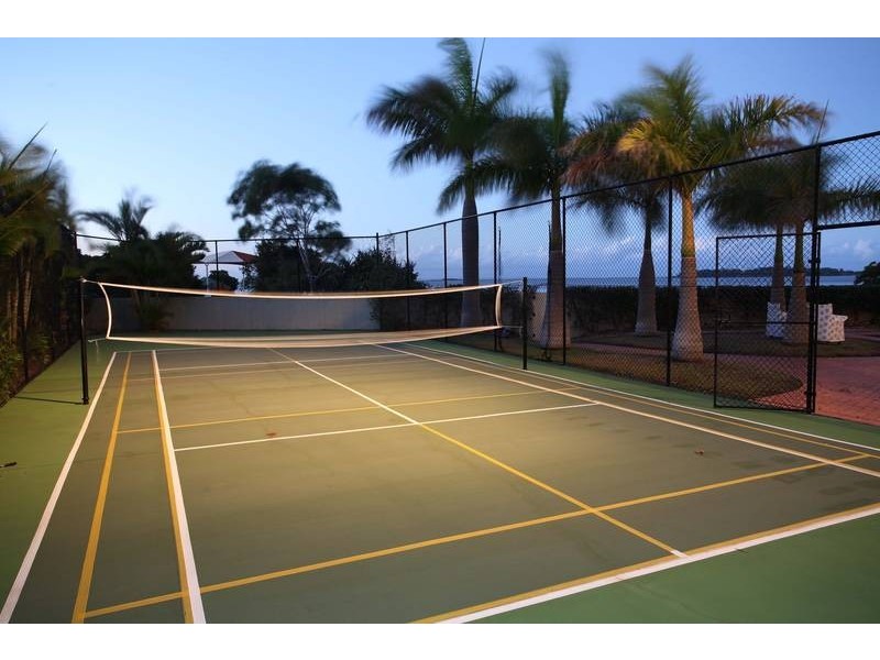 19 Mainsail Street, Birkdale QLD 4159