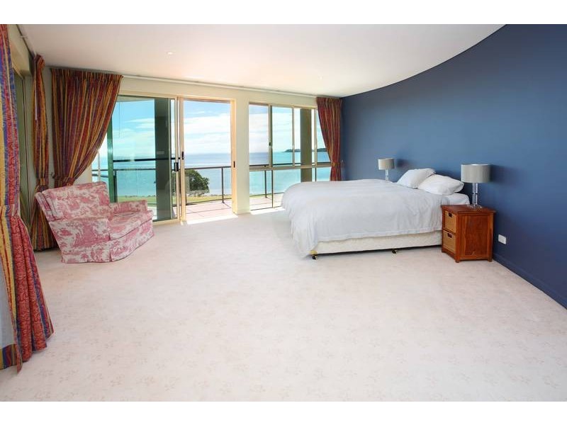 19 Mainsail Street, Birkdale QLD 4159