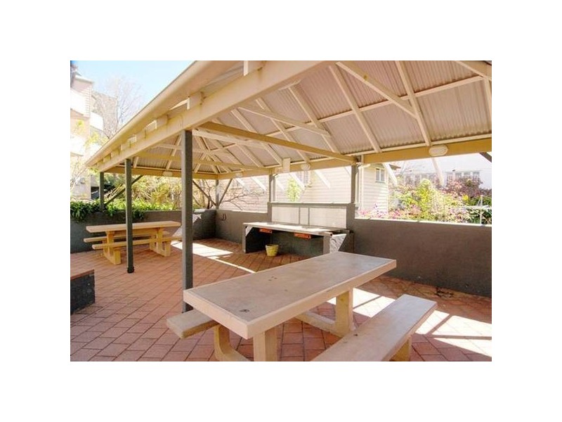 32/492 Main Street, Kangaroo Point QLD 4169