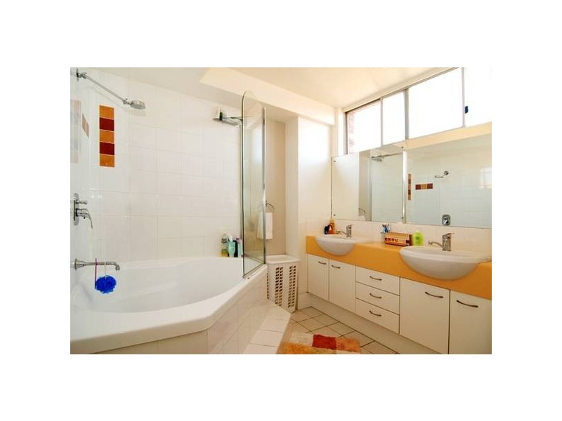 4/11 Beaconsfield Street, Highgate Hill QLD 4101