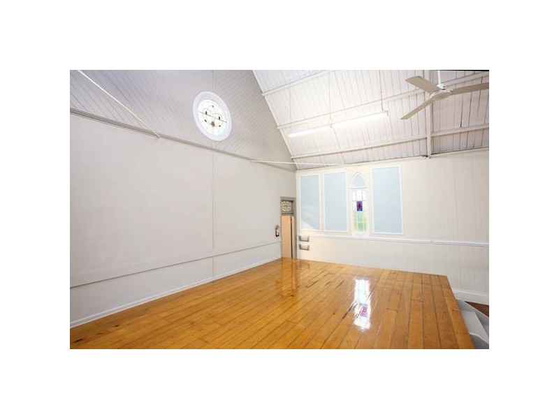 19 Dornoch Tce, West End QLD 4101