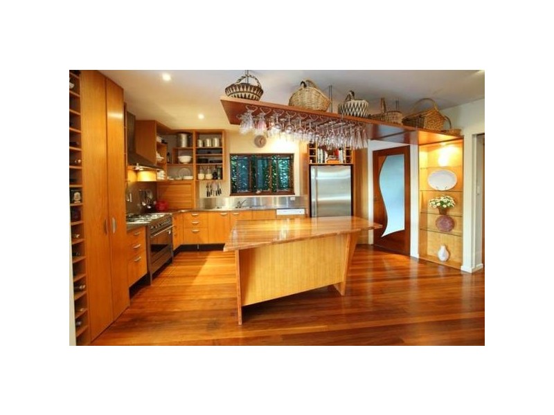 3 Long Street West, Graceville QLD 4075