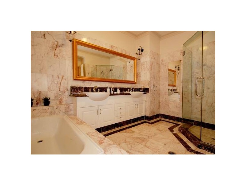 33/208 Adelaide Street, Brisbane QLD 4000