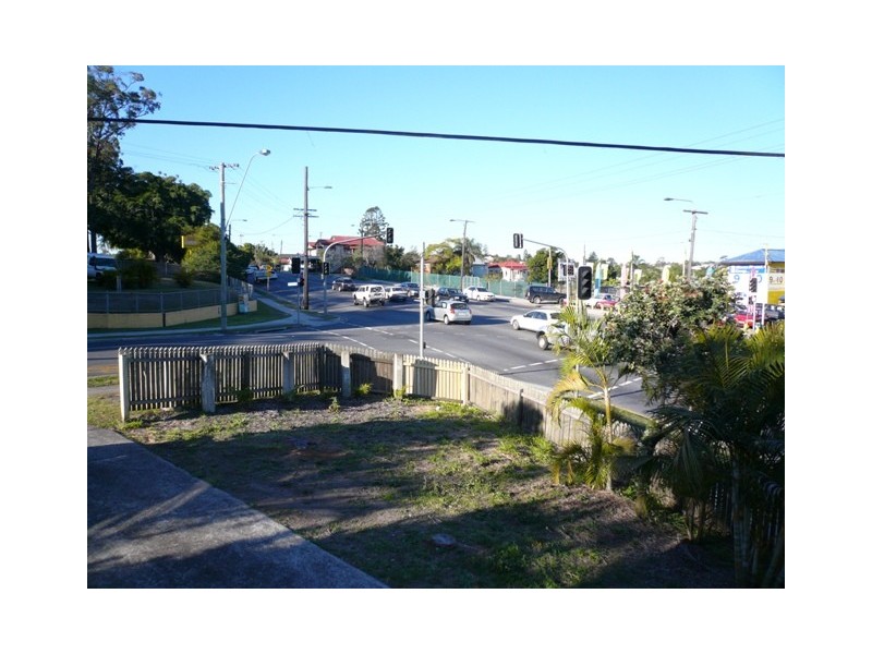 2 School Road (Cnr Ipswich Road), Yeronga QLD 4104