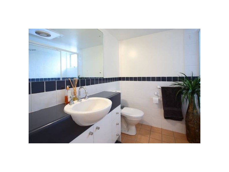 8/18 Dornoch Terrace, West End QLD 4101