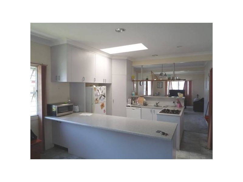 17 Houthem Street, Camp Hill QLD 4152