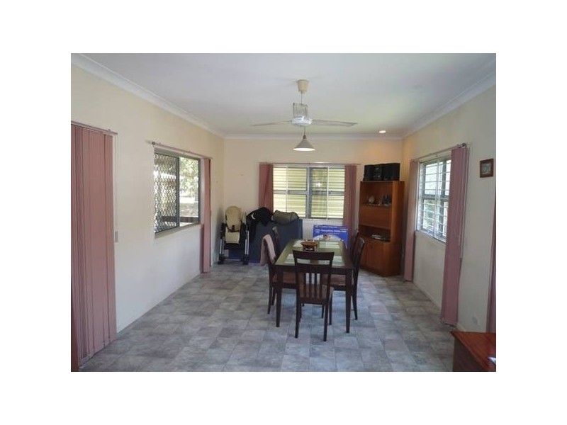 17 Houthem Street, Camp Hill QLD 4152