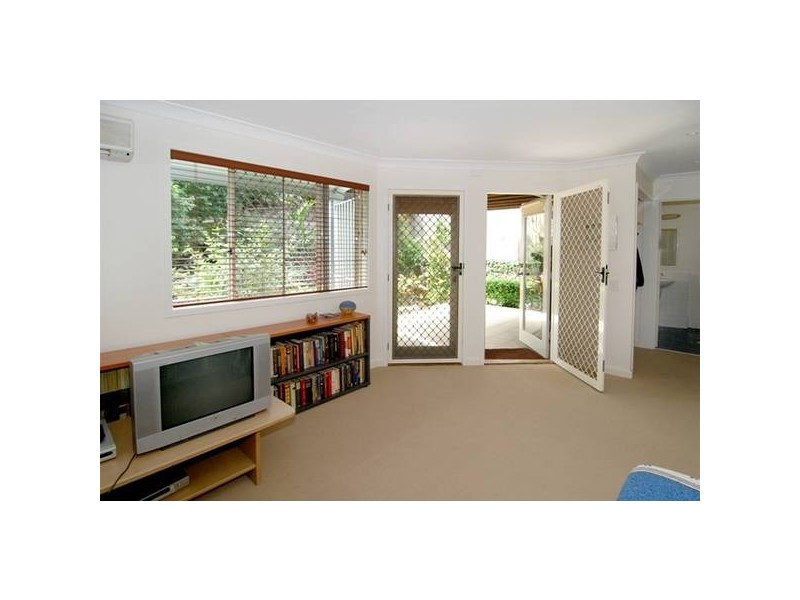 15c Brighton Road, Highgate Hill QLD 4101
