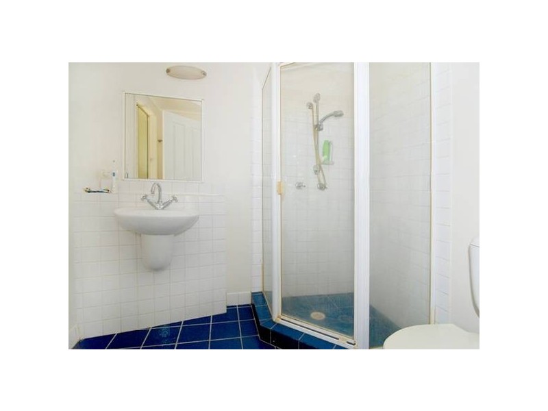 15c Brighton Road, Highgate Hill QLD 4101