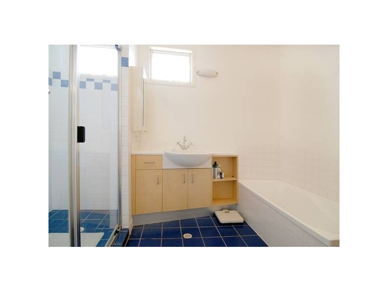15c Brighton Road, Highgate Hill QLD 4101