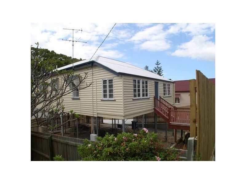 284 Wynnum Road, Norman Park QLD 4170